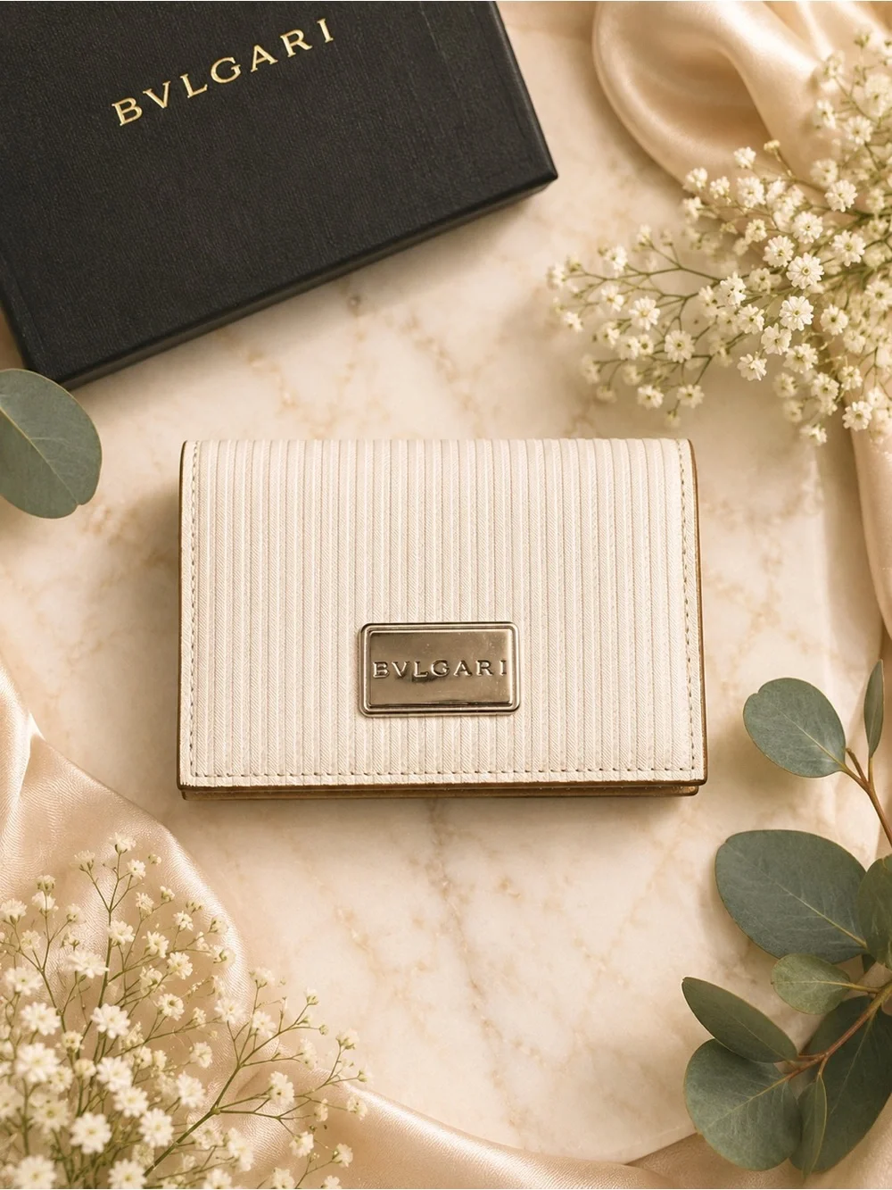 BVLGARI White Leather Card Holder Wallet Full Set Box Authentic Unisex